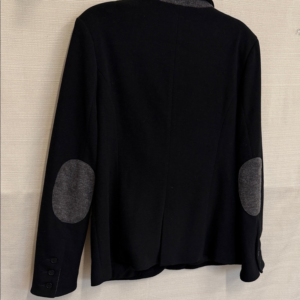Ellen Tracy Black Blazer with Gray Accents - Picture 4 of 6